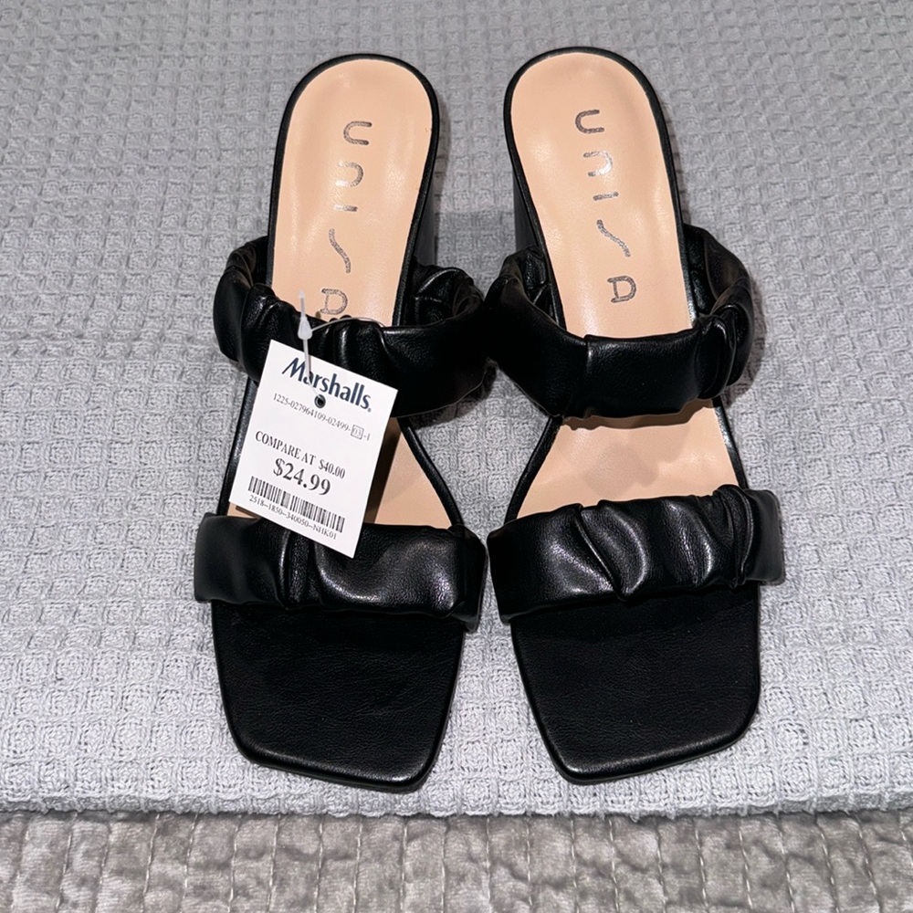 Unisa Heels
